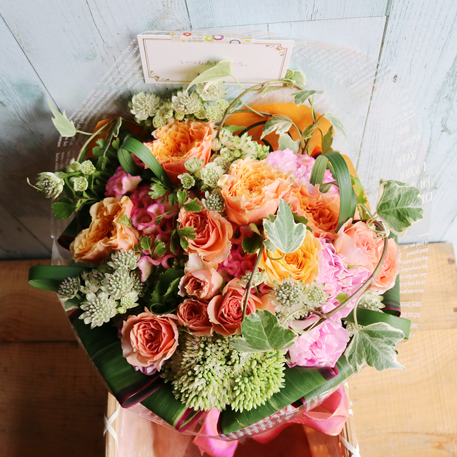 結婚記念日にかわいい花束をプレゼント フラワーギフト通販の花屋 フラワーショップ花夢