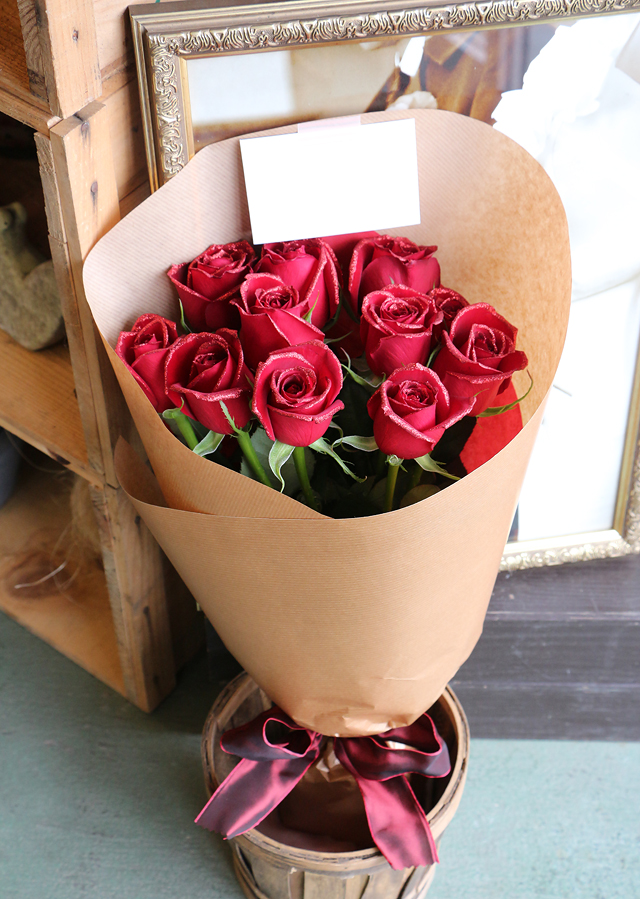 11本のバラの花束の意味 最愛 でプロポーズ フラワーショップ花夢 フラワーギフト通販の花屋 フラワーショップ花夢
